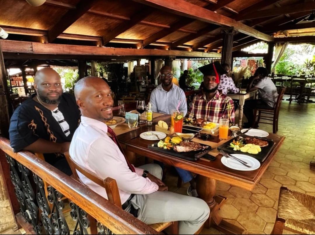 Tgs Homestay Kampala Bagian luar foto