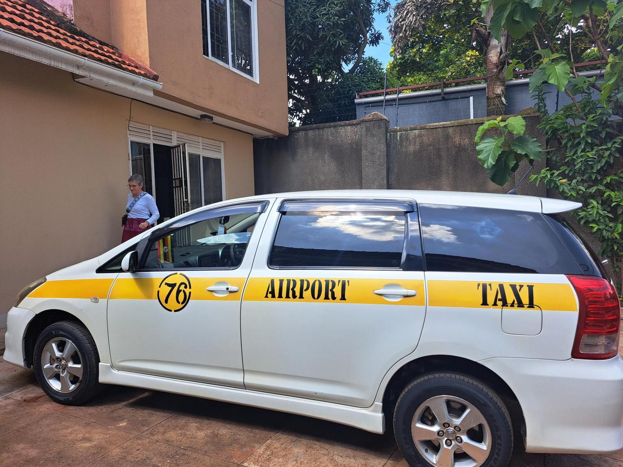 Tgs Homestay Kampala Bagian luar foto